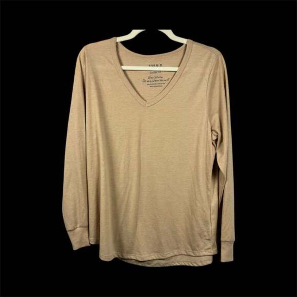 Torrid Classic Fit Long Sleeve Shirt V-neck Size 00
